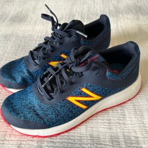 Boys New Balance 455v2 Size 4